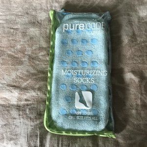 Moisturizing gel socks NWT